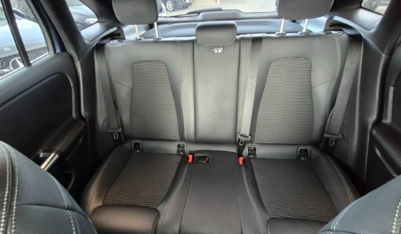 
								Mercedes GLA 200D AUT. EXECUTIVE 2021 completo									