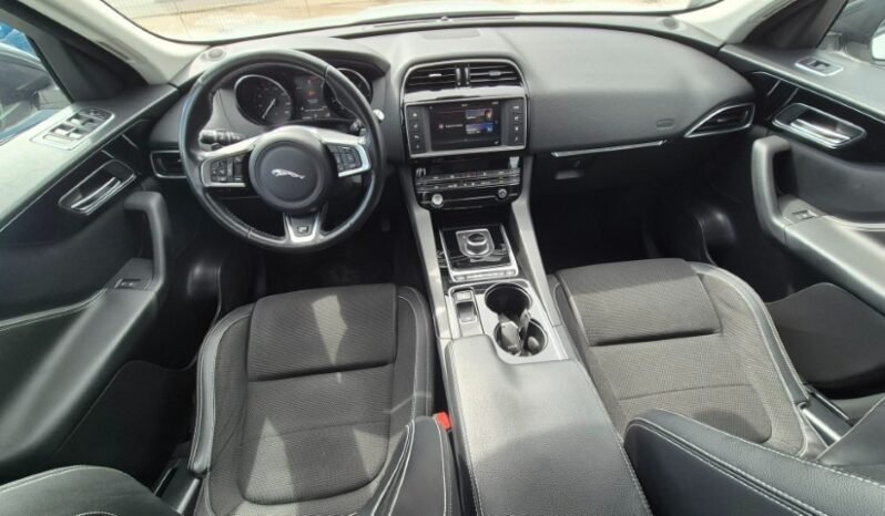 
								Jaguar F-PACE AUT. R-SPORT 2016 completo									