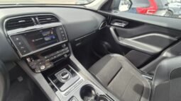 
										Jaguar F-PACE AUT. R-SPORT 2016 completo									