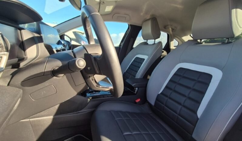 
								Citroen C4 X EAT8 MAX 2025 completo									