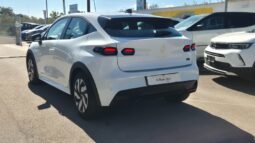 
										Renault CLIO FULL HYBRID E-TECH EVOLUTION 2026 completo									