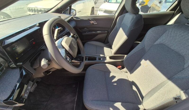 
								Renault CLIO FULL HYBRID E-TECH EVOLUTION 2026 completo									