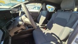 
										Renault CLIO FULL HYBRID E-TECH EVOLUTION 2026 completo									