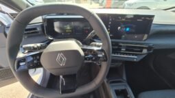 
										Renault CLIO FULL HYBRID E-TECH EVOLUTION 2026 completo									
