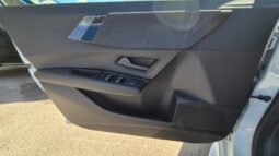 
										Renault CLIO FULL HYBRID E-TECH EVOLUTION 2026 completo									
