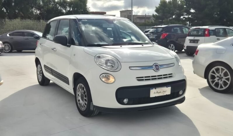 
								Fiat 500L MJT 2016 completo									