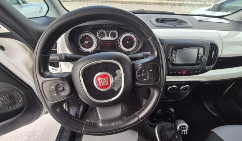 
								Fiat 500L MJT 2016 completo									