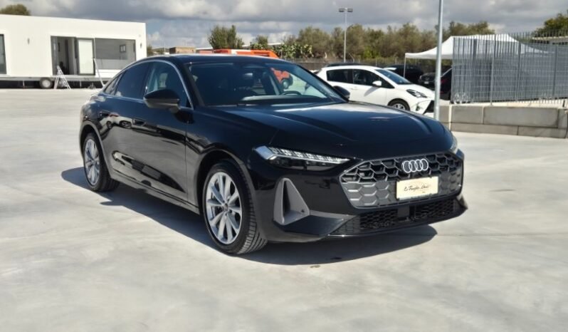 
								Audi A5 MHEV S-TONIC BUSINESS ADVANCED 2025 completo									