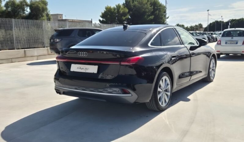 
								Audi A5 MHEV S-TONIC BUSINESS ADVANCED 2025 completo									