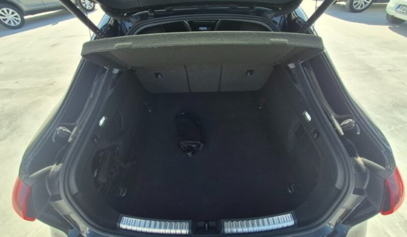 
								Audi A5 MHEV S-TONIC BUSINESS ADVANCED 2025 completo									