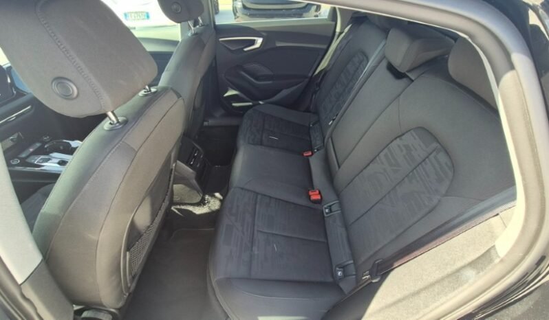 
								Audi A5 MHEV S-TONIC BUSINESS ADVANCED 2025 completo									