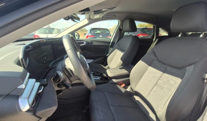 
								Audi A5 MHEV S-TONIC BUSINESS ADVANCED 2025 completo									